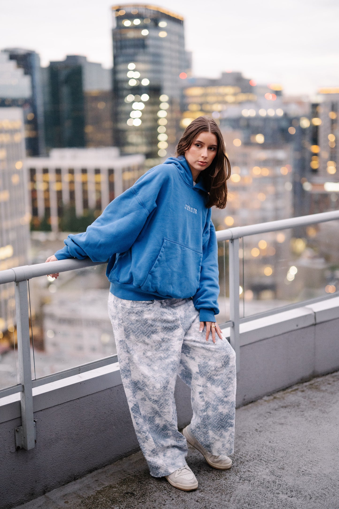 JE’SUIS BLUE DOUBLE LAYERED HOODIE