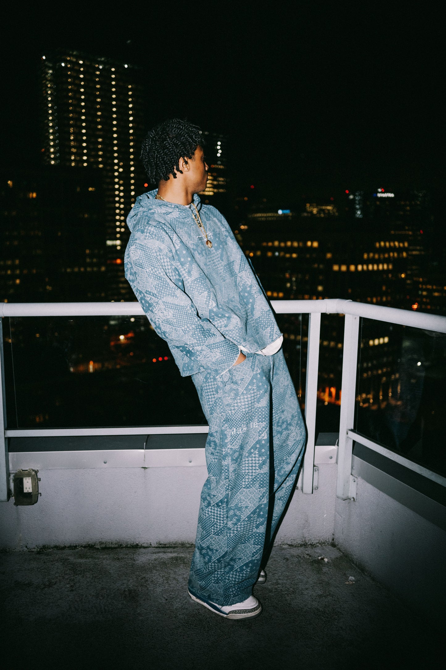 JE’SUIS DENIM PAISLEY HOODIE